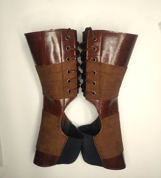 Short Chestnut Leather Aerial boots w/ Suede Grip