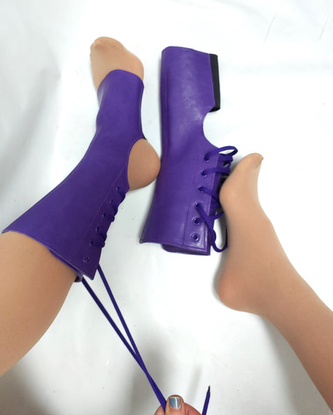 READY MADE Short Aerial boots in Ultra Violet SIZE 1